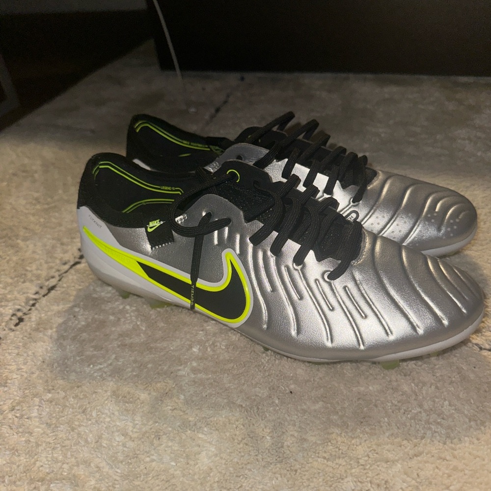 Nike Silver and Black Cleats with Neon Accents Brand New ACC.